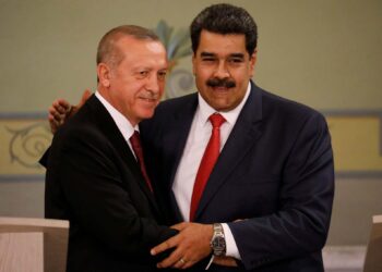 Turkish President Tayyip Erdogan and Venezuela's President Nicolas Maduro attend a news conference after an agreement-signing ceremony between Turkey and Venezuela at Miraflores Palace in Caracas, Venezuela December 3, 2018. REUTERS/Manaure Quintero