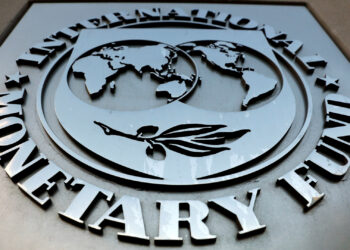 FILE PHOTO: The International Monetary Fund (IMF) logo is seen outside the headquarters building in Washington, U.S. September 4, 2018. REUTERS/Yuri Gripas/File Photo