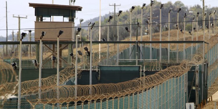 The exterior of Camp Delta is seen at the U.S. Naval Base at Guantanamo Bay, in this March 6, 2013 file photo. The Pentagon plan to close the U.S. prison in Guantanamo Bay, Cuba, references 13 potential sites for detainees to be transferred to U.S. soil but does not endorse a specific facility, administration officials said on Tuesday.  REUTERS/Bob Strong/Files