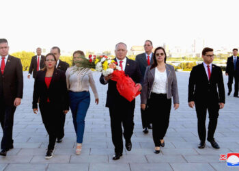 Venezuela's National Constituent Assembly President Diosdado Cabello gives floral tributes at the statues of former North Korean leaders Kim Il Sung and Kim Jong Il in Pyongyang, North Korea, in this undated picture released by North Korea's Central News Agency (KCNA) on September 25, 2019.      KCNA via REUTERS    ATTENTION EDITORS - THIS IMAGE WAS PROVIDED BY A THIRD PARTY. REUTERS IS UNABLE TO INDEPENDENTLY VERIFY THIS IMAGE. NO THIRD PARTY SALES. SOUTH KOREA OUT. NO COMMERCIAL OR EDITORIAL SALES IN SOUTH KOREA.