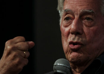 El escritor hispanoperuano, Mario Vargas Llosa. Foto de archivo.