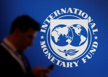 国際通貨基金（ＩＭＦ）は２１日、金融緩和や市場介入を通じた通貨切り下げをけん制した。インドネシアのバリ島で昨年１０月撮影（２０１９年　ロイター/Johannes Christo）