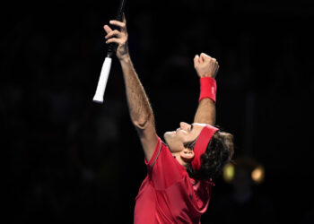 Swiss Roger Federer celebrates his victory during the final match at the Swiss Indoors tennis tournament in Basel on October 27, 2019. (Photo by FABRICE COFFRINI / AFP)