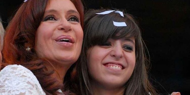 Cristina Fernández y su hija Florencia Kirchner. Foto de archivo.