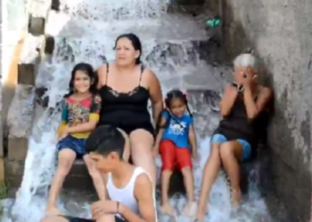 HidroLara tiene una cascada en Barquisimeto. Foto captura video.