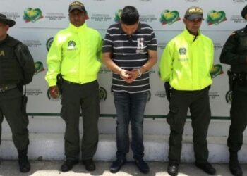 Imagen de la detención en 2017 de Henry Carrillo-Ramírez por la Policía colombiana - Policía Antinarcóticos de Colombia