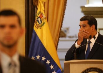 Venezuela's President Nicolas Maduro gestures during a news conference at Miraflores Palace in Caracas, Venezuela, February 8, 2019. REUTERS/Andres Martinez Casares