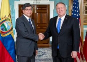 Ministro de Relaciones exteriores de Ecuador José Valencia y el Secretario de Estado de EEUU Mike Pompeo. Foto @SecPompeo