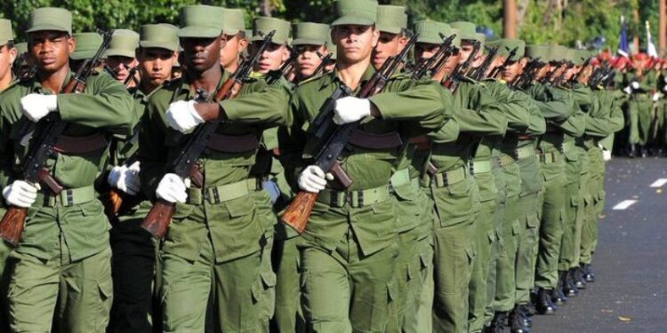 Militares cubanos. Foto de archivo.
