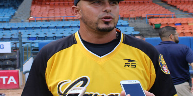 Victor Gárate nuevo mánager de los Leones del Caracas. Foto de archivo.