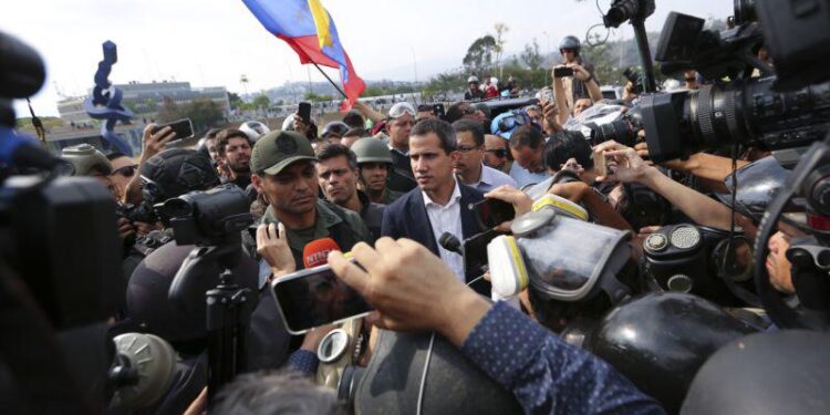 Juan Guaidó, Leopoldo López. 30 de abril 2019.