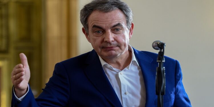The former president of Spanish government Jose Luis Rodriguez Zapatero speaks to the press after a meeting with Venezuelan Presidnet Nicolas Maduro at the Miraflores presidential palace in Caracas on May 18, 2018. (Photo by Federico PARRA / AFP)        (Photo credit should read FEDERICO PARRA/AFP/Getty Images)