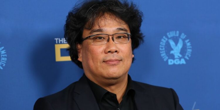 South Korean film director Bong Joon Ho arrives for the 72nd Annual Directors Guild of America Awards at the Ritz Carlton Hotel in Los Angeles on January 25, 2020. (Photo by Jean-Baptiste Lacroix / AFP) (Photo by JEAN-BAPTISTE LACROIX/AFP via Getty Images)