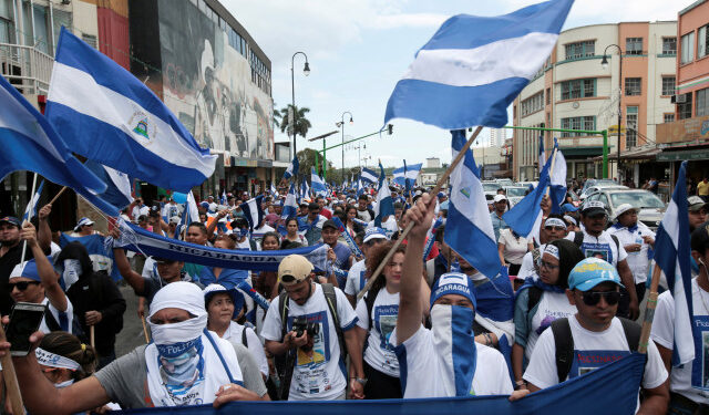 Foto de archivo. Disidentes nicaragüenses protestan en contra del gobierno del presidente Daniel Ortega en San José, Costa Rica. 20 de enero de 2019. REUTERS/Juan Carlos Ulate