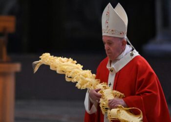 Papa Francisco 5 abril 2020. Foto Reuters.