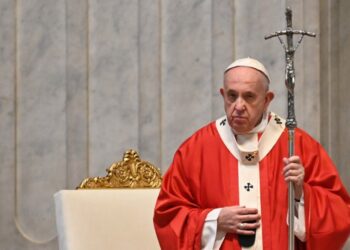 Papa Francisco 5 abril 2020. Foto Reuters.