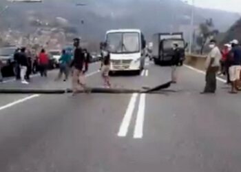 Autopista Petare-Guarenas. Foto captura de video.