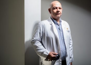El infectólogo Julio Castro, jefe de la Comisión de Expertos de la Salud del Gobierno Legítimo de Venezuela. Foto de archivo.