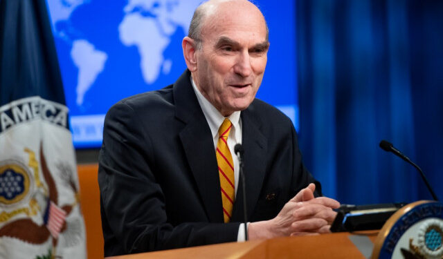 US Special Representative for Venezuela Elliott Abrams holds a press briefing at the US State Department in Washington, DC, December 20, 2019. (Photo by SAUL LOEB / AFP)