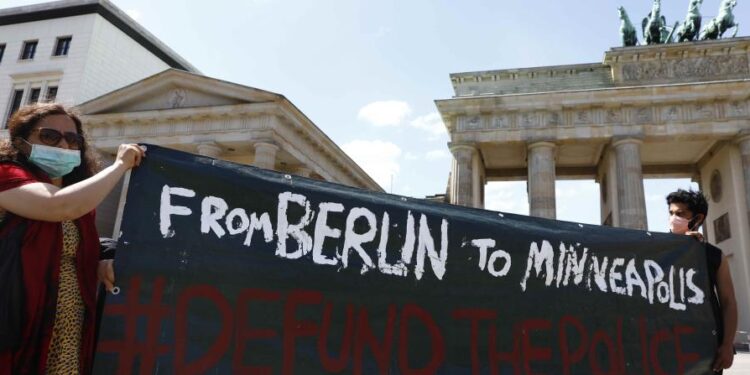 Berlín protestas muerte George Floyd. Foto Agencias