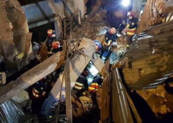 Colapsa vivienda en Quito y dos personas fallecen en el lugar. Foto agencias.