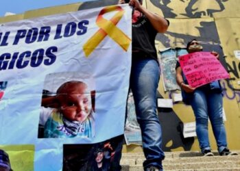 Padres de niños con cáncer denuncian escasez de fármacos en México. Foto captura de video.