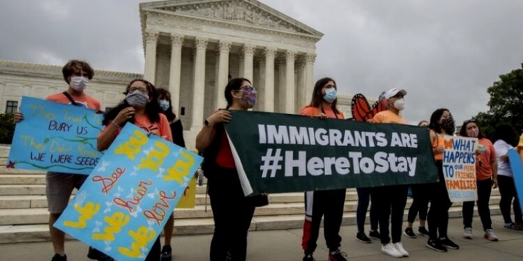 Corte Suprema ampara a migrantes 'dreamers' en EEUU. Foto agencias.