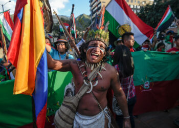 Indígenas colombianos denuncian 'asesinatos sistemáticos' de líderes sociales. Foto captura de video RT.