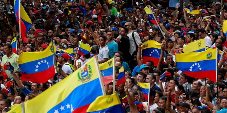 Venezuela, marcha. Foto @mae_rusia