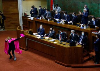 Celebrando la aprobación del retiro del 10% de las AFP. (Foto de Aton)