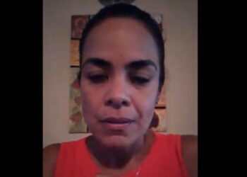 Paula Gil, esposa de Germán González, productor de cacao desaparecido. Foto captura de video.