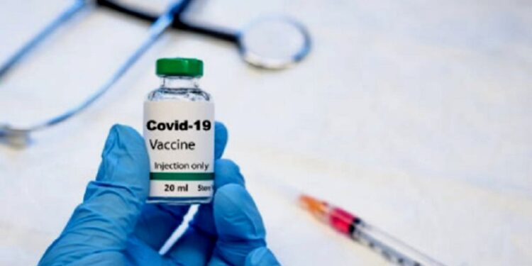 Vacuna, COVID-19. Foto de archivo.