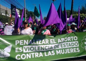 Aborto seguro y legal es un tema sin avance en El Salvador. Foto de archivo.