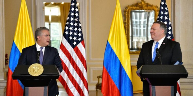 Iván Duque y Mike Pompeo. Foto Presidencia Colombia.