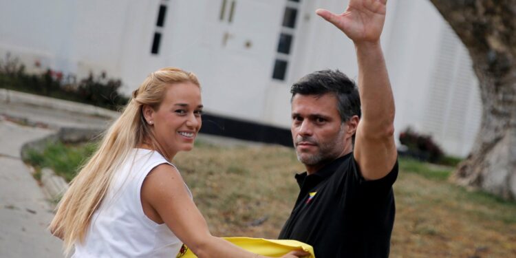 REFILE - ADDING INFORMATION  Venezuelan opposition leader Leopoldo Lopez waves to the media next to his wife Lilian Tintori, at the residence of the Spanish ambassador in Caracas, Venezuela May 2, 2019. REUTERS/Manaure Quintero NO RESALES. NO ARCHIVES