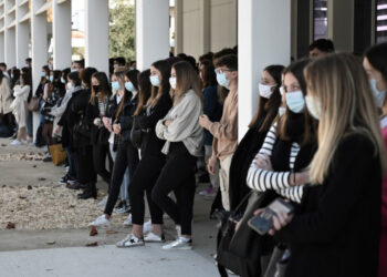 Students and teachers gather at the Aragon secondary school in Muret on November 02, 2020, in homage to slain history teacher Samuel Paty, who was beheaded by an attacker for showing pupils cartoons of the Prophet Mohammed in his civics class, on October 19, 2020, in Conflans-Sainte-Honorine, northwest of Paris. - Paty, 47, was attacked on October 16 on his way home from the junior high school where he taught by 18-year-old Chechen man Abdullakh Anzorov, who was shot dead by police. (Photo by LIONEL BONAVENTURE / AFP)