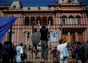 Casa Rosada. Argentina. Despedida Maradona. Foto EFE.
