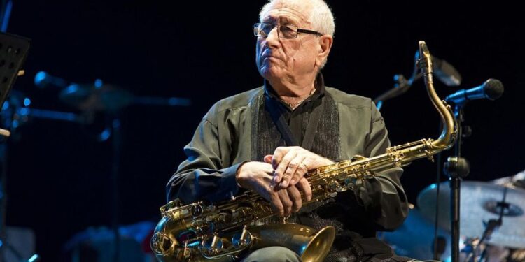 El saxofonista Pedro Iturralde (+). Foto de archivo.