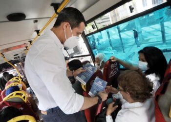Pdte. Juan Guaidó. 28Nov2020. Transporte. Consulta Popular. Foto Leo Álvarez.