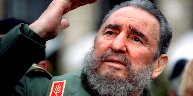Cuba's President Fidel Castro gestures during a tour of Paris in this March 15, 1995 file photo. Ailing Cuban leader Castro said on February 19, 2008 that he will not return to lead the country, retiring as head of state 49 years after he seized power in an armed revolution.  REUTERS/Charles Platiau/Files    TPX IMAGES OF THE DAY