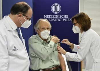Austria ancianos vacunados Coronavirus. Foto EFE.