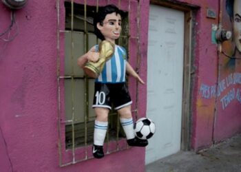 México, piñata Diego Maradona. Foto captura de video.