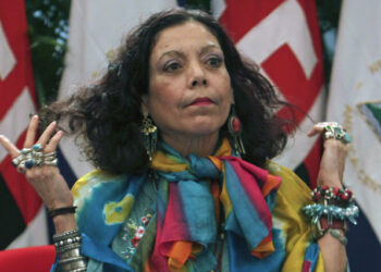 Rosario Murillo, Nicaragua's first lady gestures during a press conference in Managua, Nicaragua, Saturday, Oct. 29, 2011. AP Photo/Miguel Alvarez)