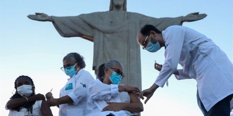 Brasil, jornada de vacunación covid-19. Foto EFE