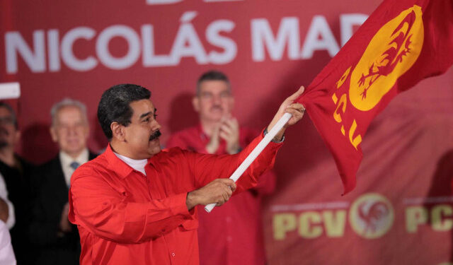 Venezuela's President Nicolas Maduro attends a meeting with the Venezuelan Communist Party (PCV) in Caracas, Venezuela February 26, 2018. Miraflores Palace/Handout via REUTERS ATTENTION EDITORS - THIS PICTURE WAS PROVIDED BY A THIRD PARTY