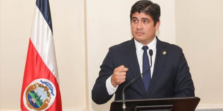 El presidente de Costa Rica, Carlos Alvarado. Foto El Nuevo Diario.