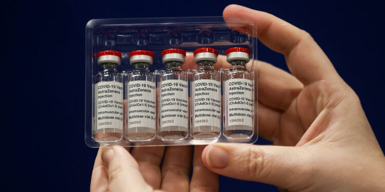 AstraZeneca vacunas, coronavirus. Foto agencias.