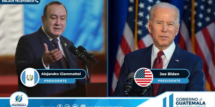 El presidente de Guatemala, Alejandro Giammattei y su homólogo estadounidense Joe Biden. Foto captura.