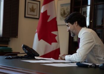 El primer ministro de Canadá, Justin Trudeau, mantuvo este viernes una conversación con el presidente de Perú, Francisco Sagasti. Foto agencias.