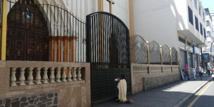 Iglesia católica, Ecuador. Foto agencias.